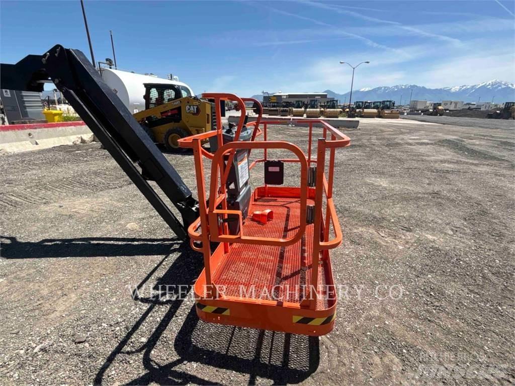JLG 460SJ 曲臂高空工作平台