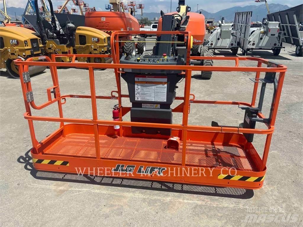 JLG 460SJ SP 曲臂高空工作平台