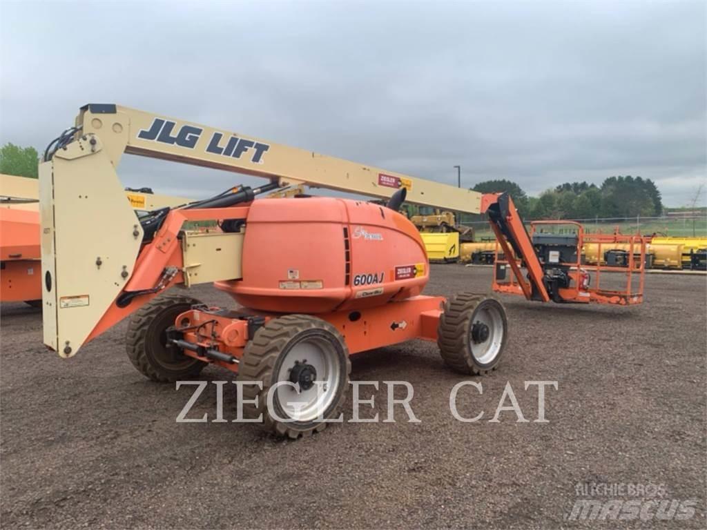 JLG 600AJ 曲臂高空工作平台