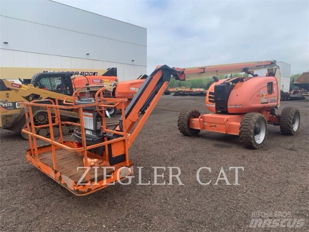 JLG 600AJ 曲臂高空工作平台
