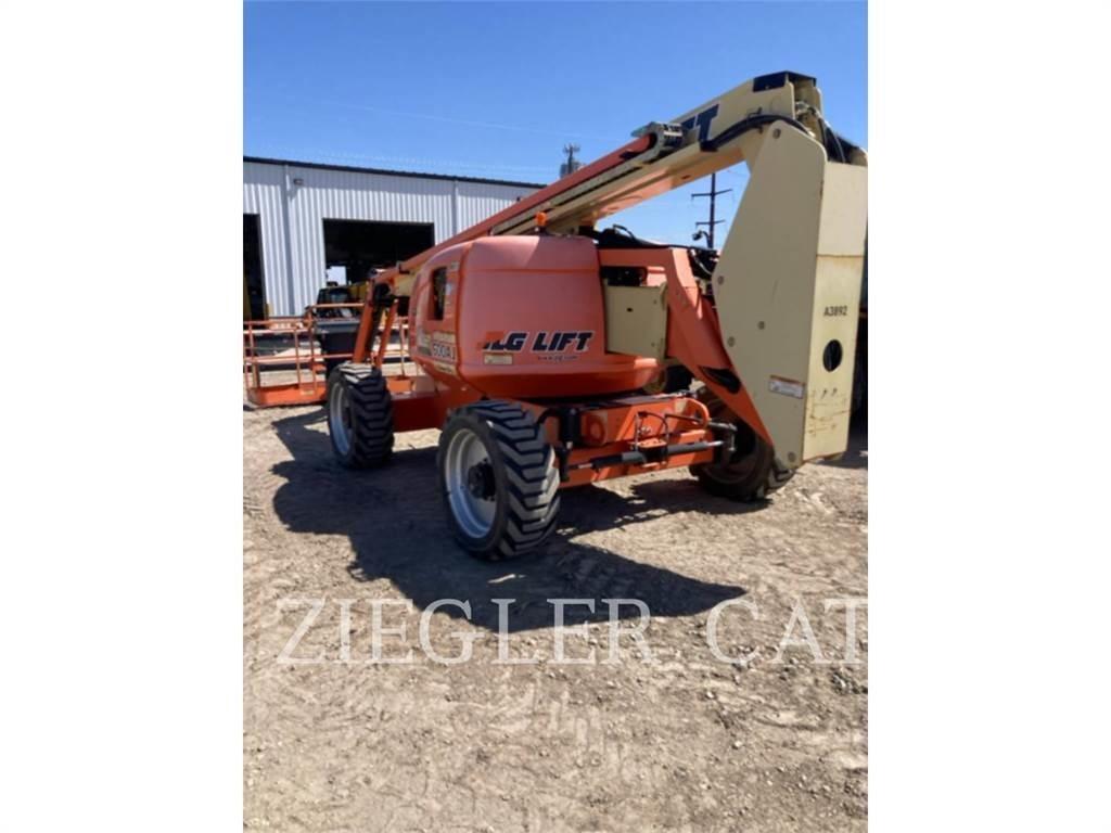 JLG 600AJ 曲臂高空工作平台