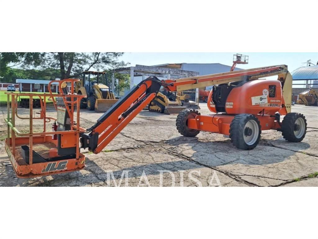 JLG 600AJ 曲臂高空工作平台