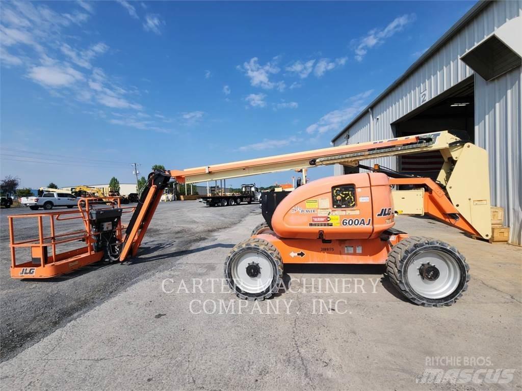 JLG 600AJ 曲臂高空工作平台