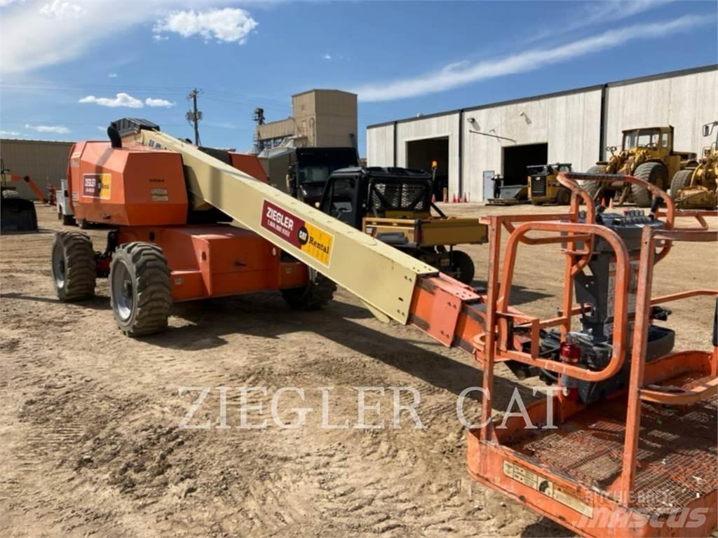 JLG 600S 曲臂高空工作平台