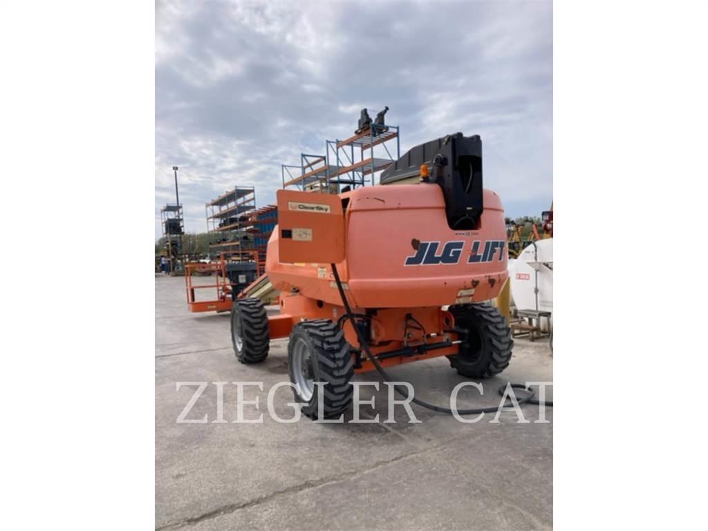 JLG 600S 曲臂高空工作平台