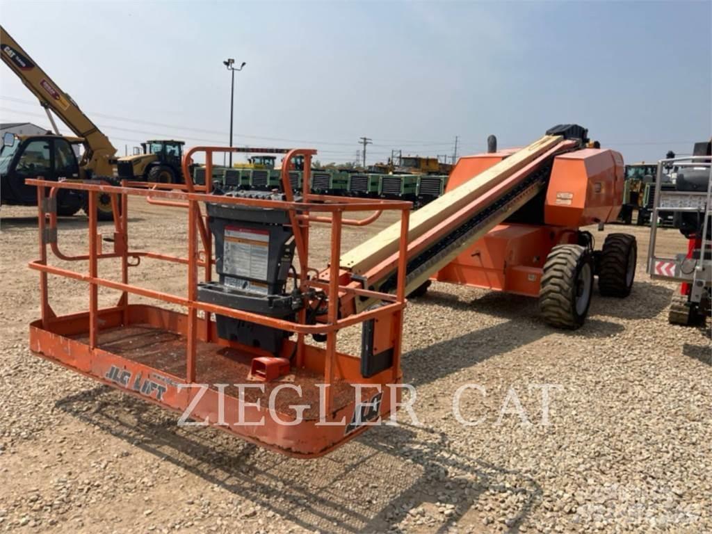 JLG 600S 曲臂高空工作平台