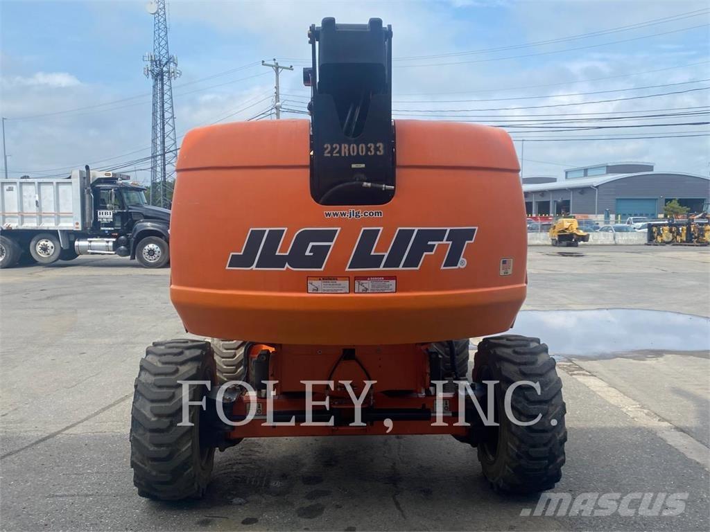 JLG 600S 曲臂高空工作平台