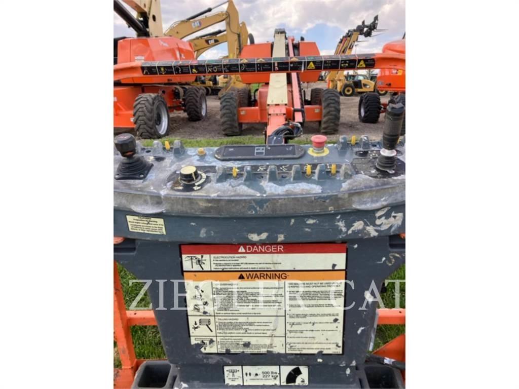 JLG 660SJ 曲臂高空工作平台