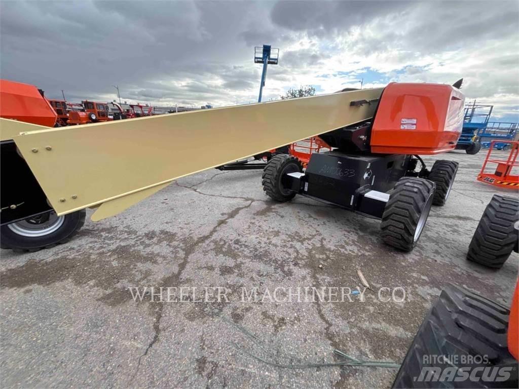 JLG 660SJ 曲臂高空工作平台