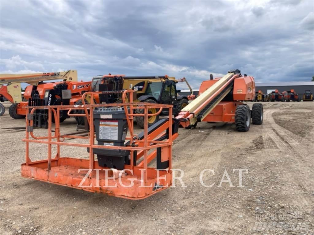 JLG 660SJ 曲臂高空工作平台