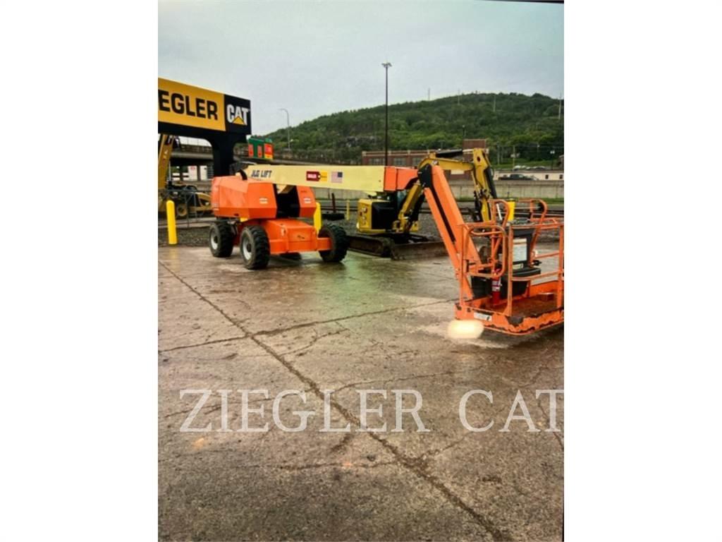 JLG 660SJ 曲臂高空工作平台