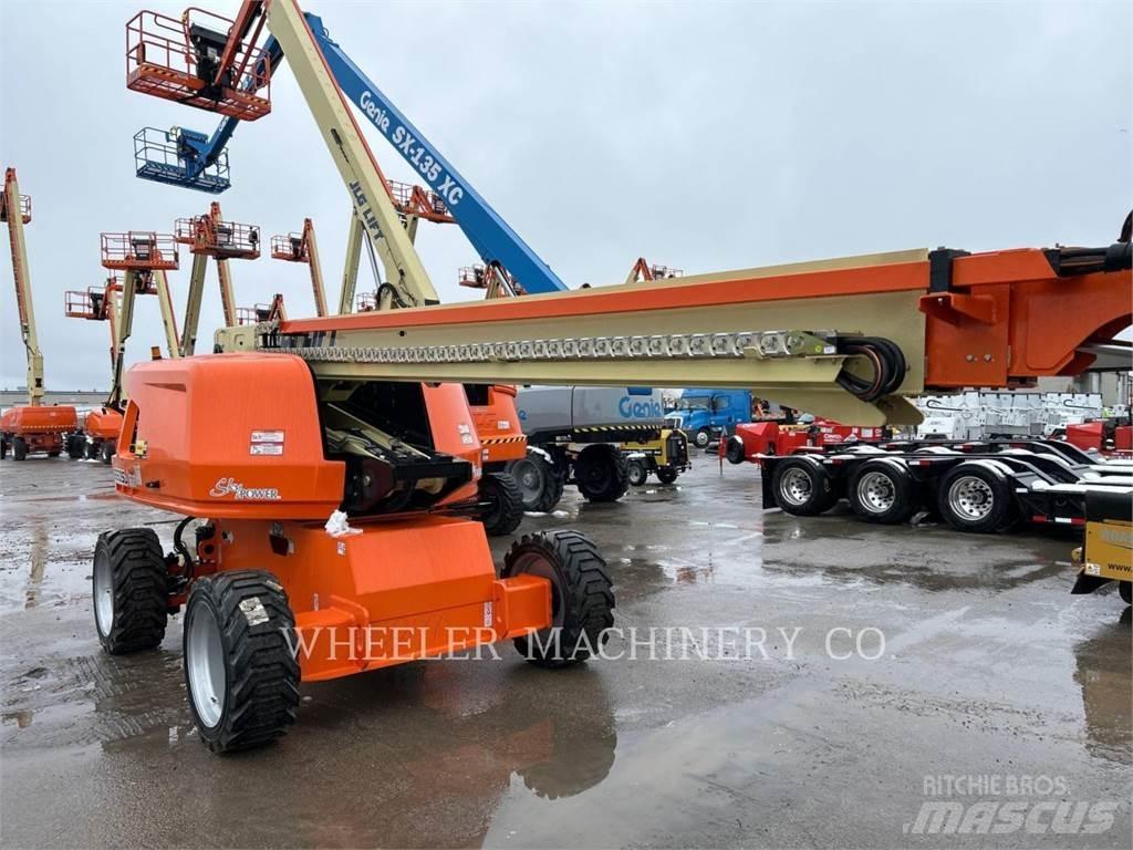 JLG 660SJ SP 曲臂高空工作平台