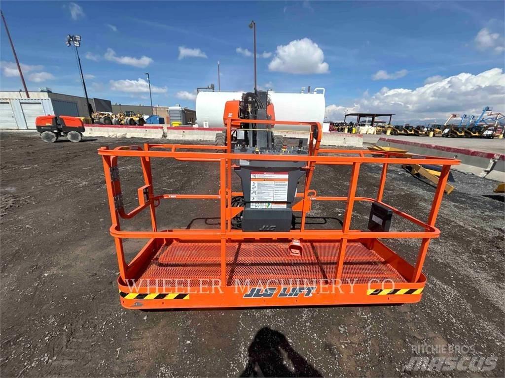 JLG 660SJ SP 曲臂高空工作平台