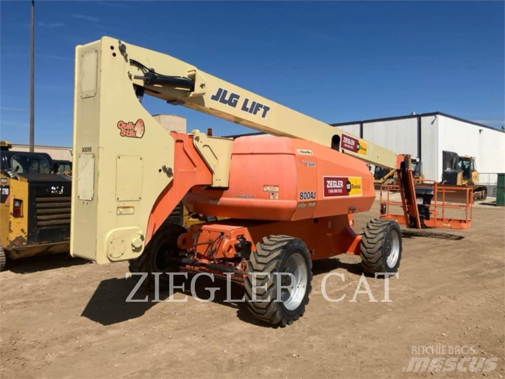 JLG 800AJ 曲臂高空工作平台
