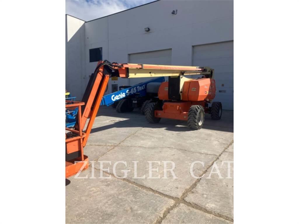 JLG 800AJ 曲臂高空工作平台