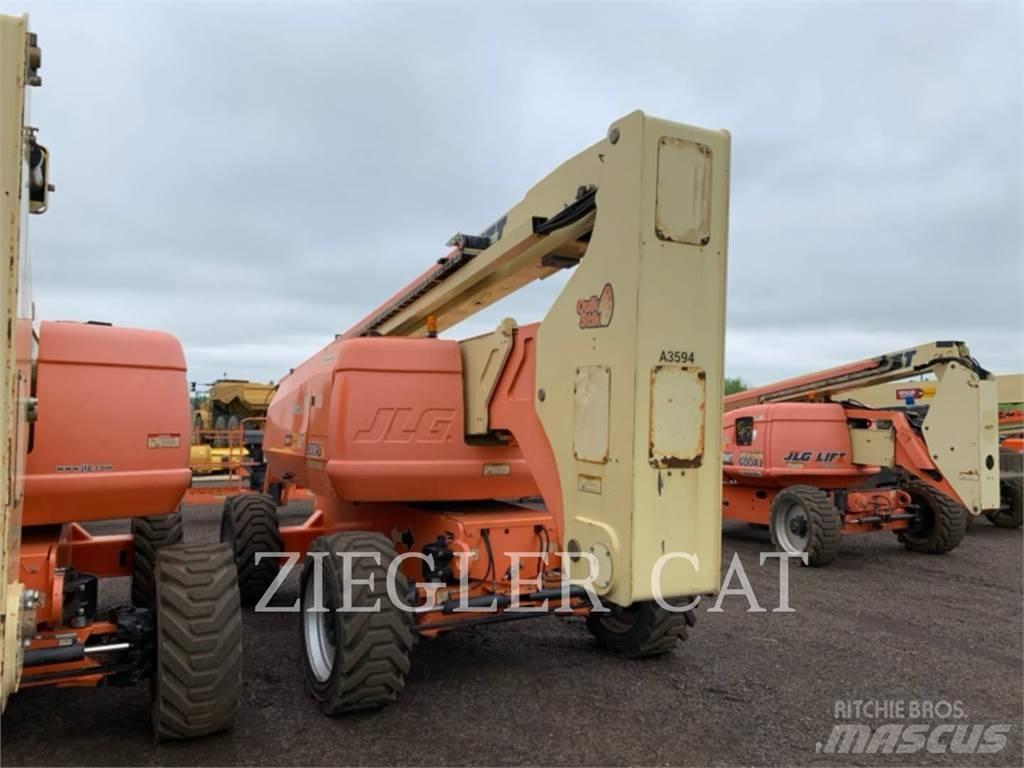 JLG 800AJ 曲臂高空工作平台