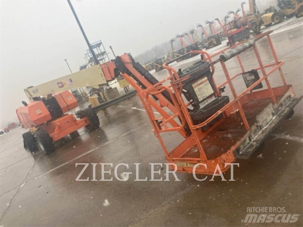 JLG 860SJ 曲臂高空工作平台