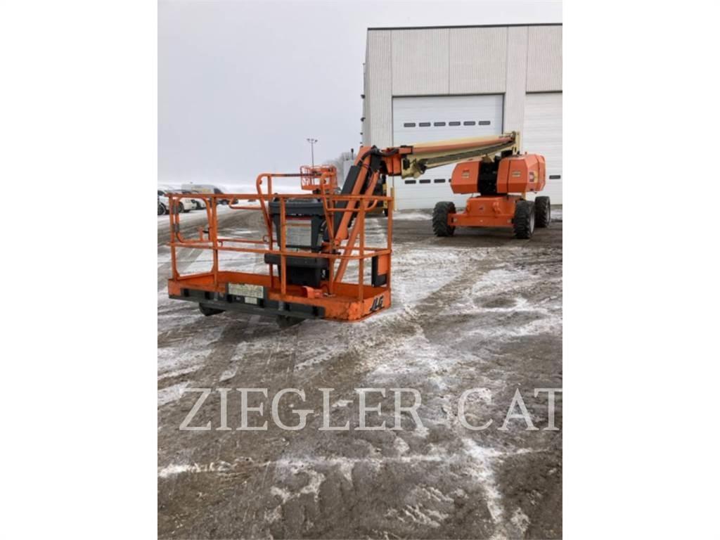JLG 860SJ 曲臂高空工作平台