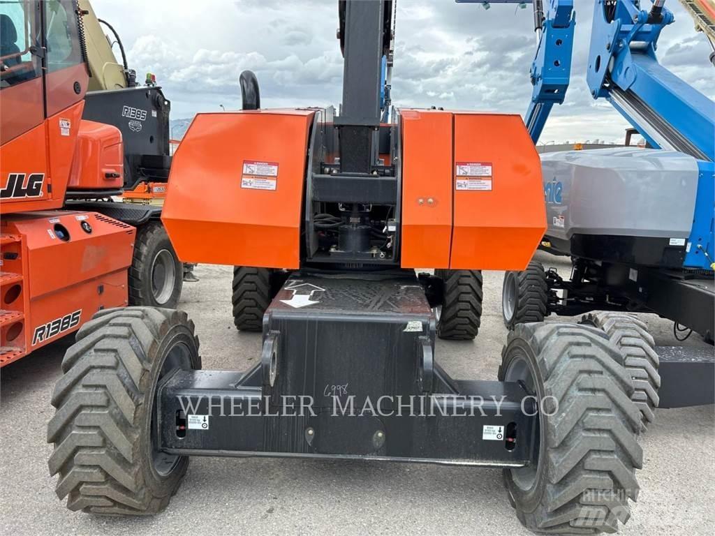 JLG 860SJ SP 曲臂高空工作平台