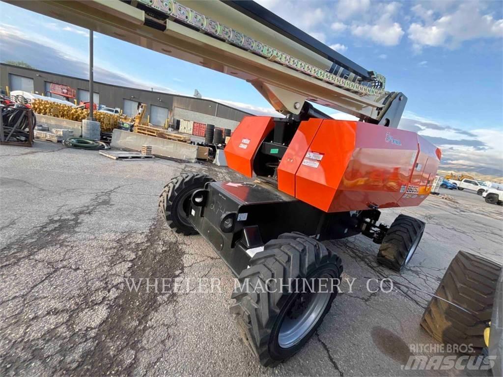 JLG 860SJ SP 曲臂高空工作平台