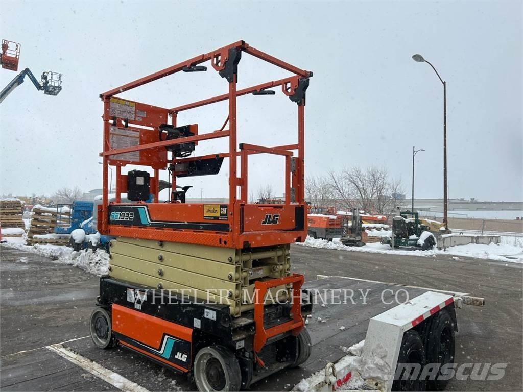 JLG AE1932 剪叉式升降机