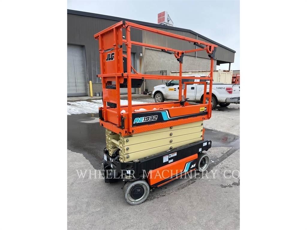 JLG AE1932 剪叉式升降机