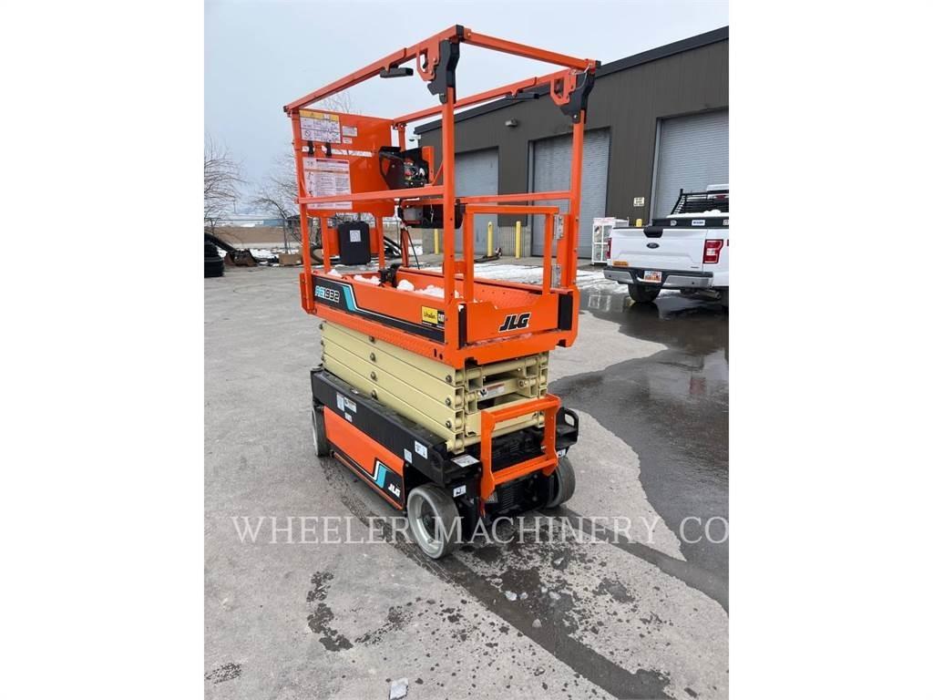 JLG AE1932 剪叉式升降机