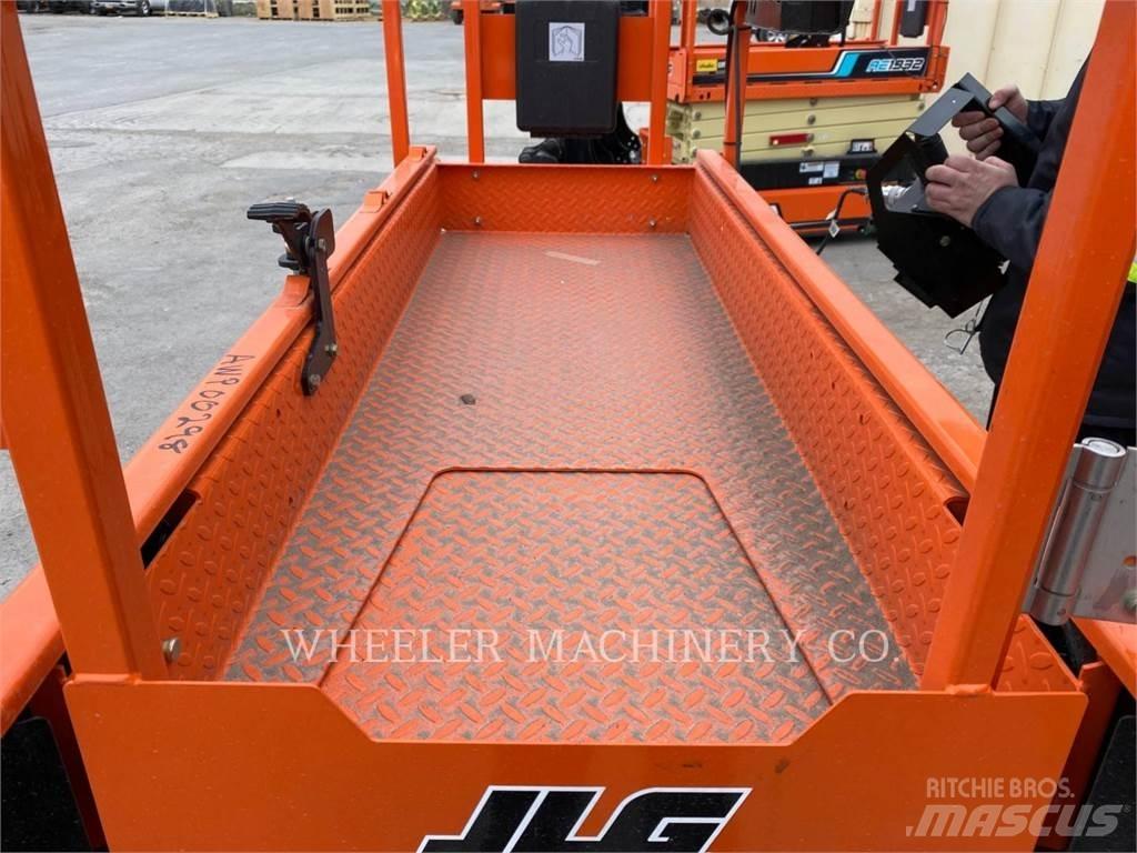 JLG AE1932 剪叉式升降机