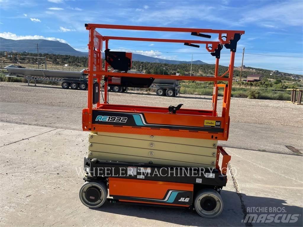 JLG AE1932 剪叉式升降机
