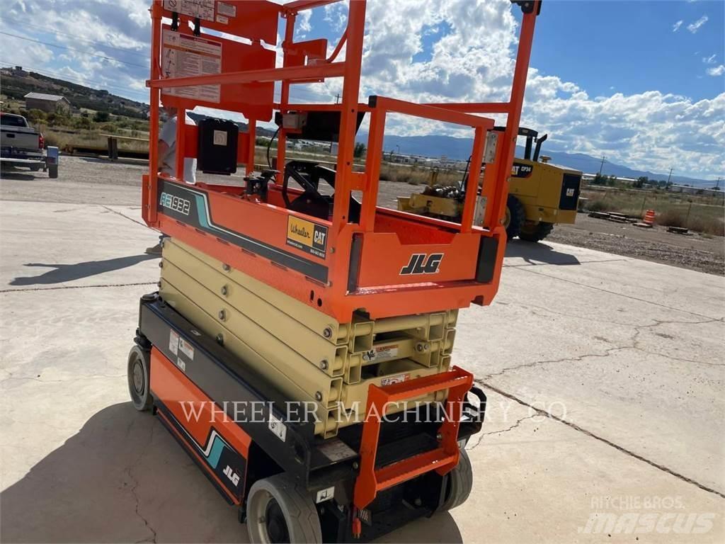 JLG AE1932 剪叉式升降机