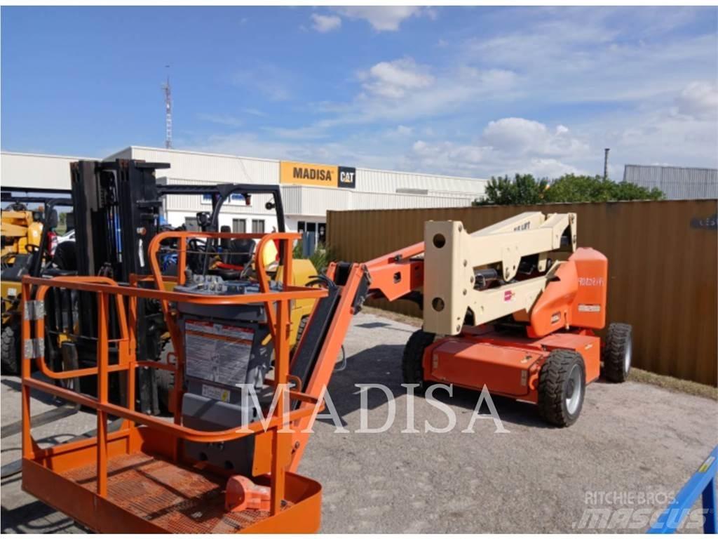 JLG E450AJ 曲臂高空工作平台
