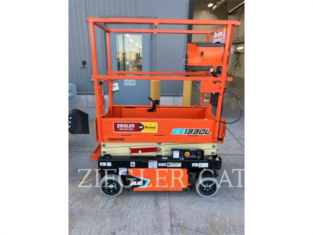 JLG ES1330L 剪叉式升降机