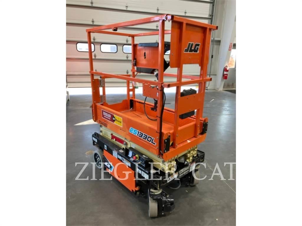 JLG ES1330L 剪叉式升降机