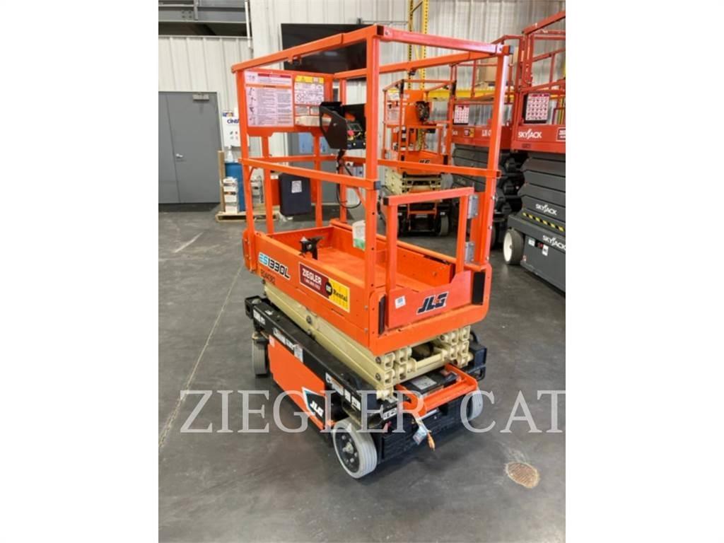JLG ES1330L 剪叉式升降机