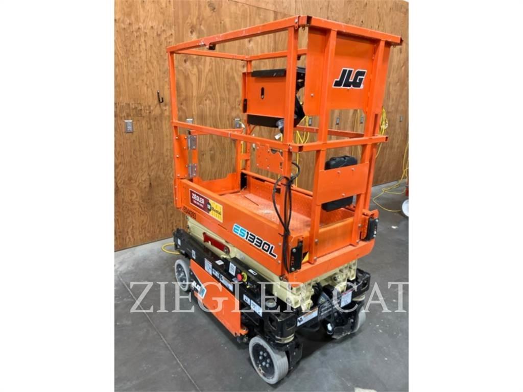 JLG ES1330L 剪叉式升降机