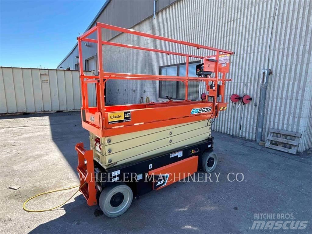 JLG ES2632 剪叉式升降机