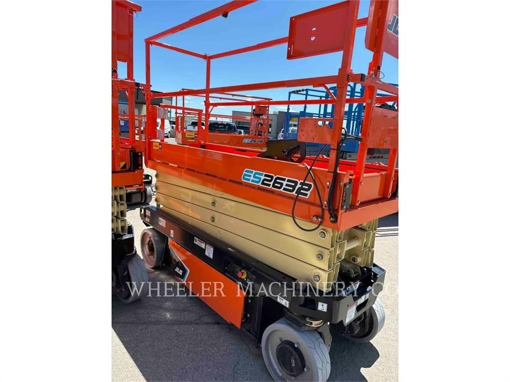 JLG ES2632 剪叉式升降机