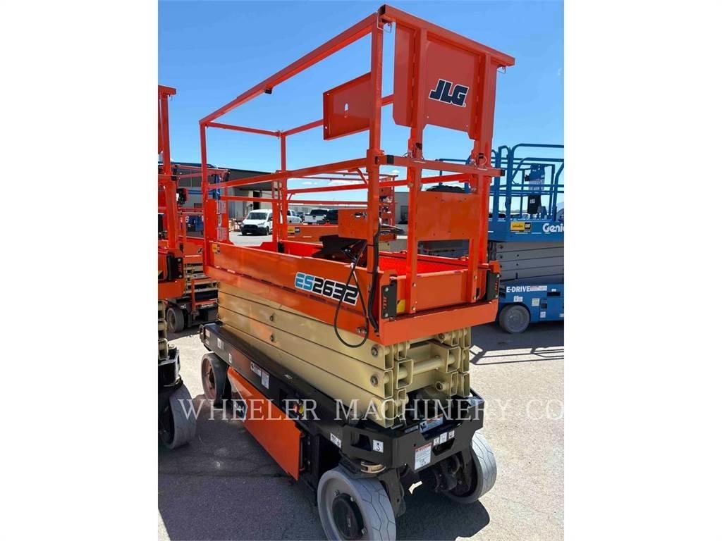 JLG ES2632 剪叉式升降机