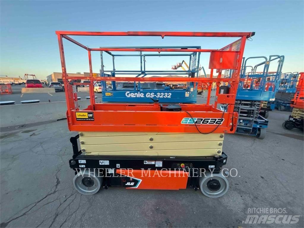 JLG ES2632 剪叉式升降机