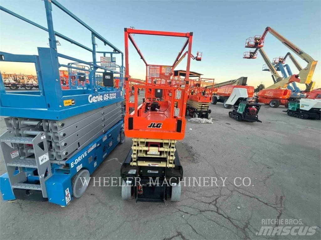 JLG ES2632 剪叉式升降机