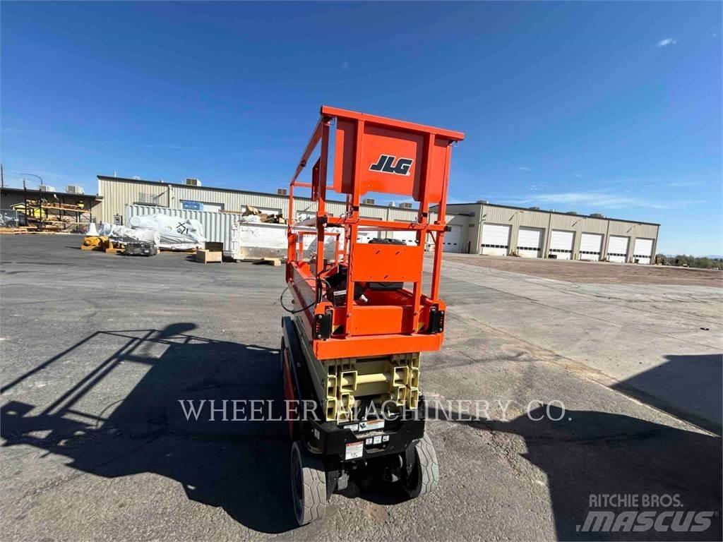JLG ES2632 剪叉式升降机
