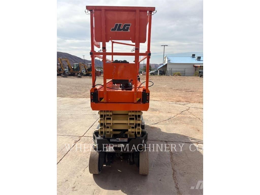 JLG ES2632 剪叉式升降机