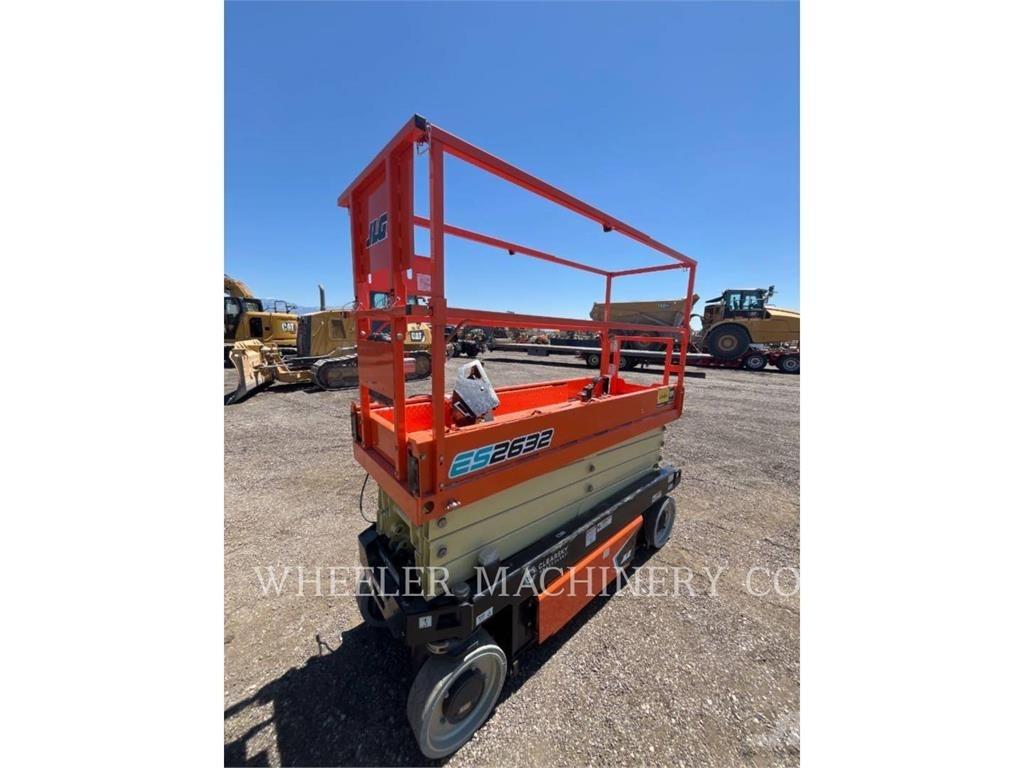 JLG ES2632 剪叉式升降机