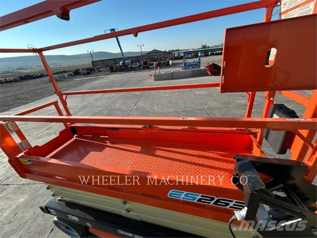 JLG ES2632 剪叉式升降机