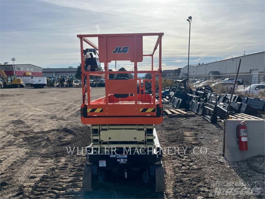 JLG ES2646 剪叉式升降机