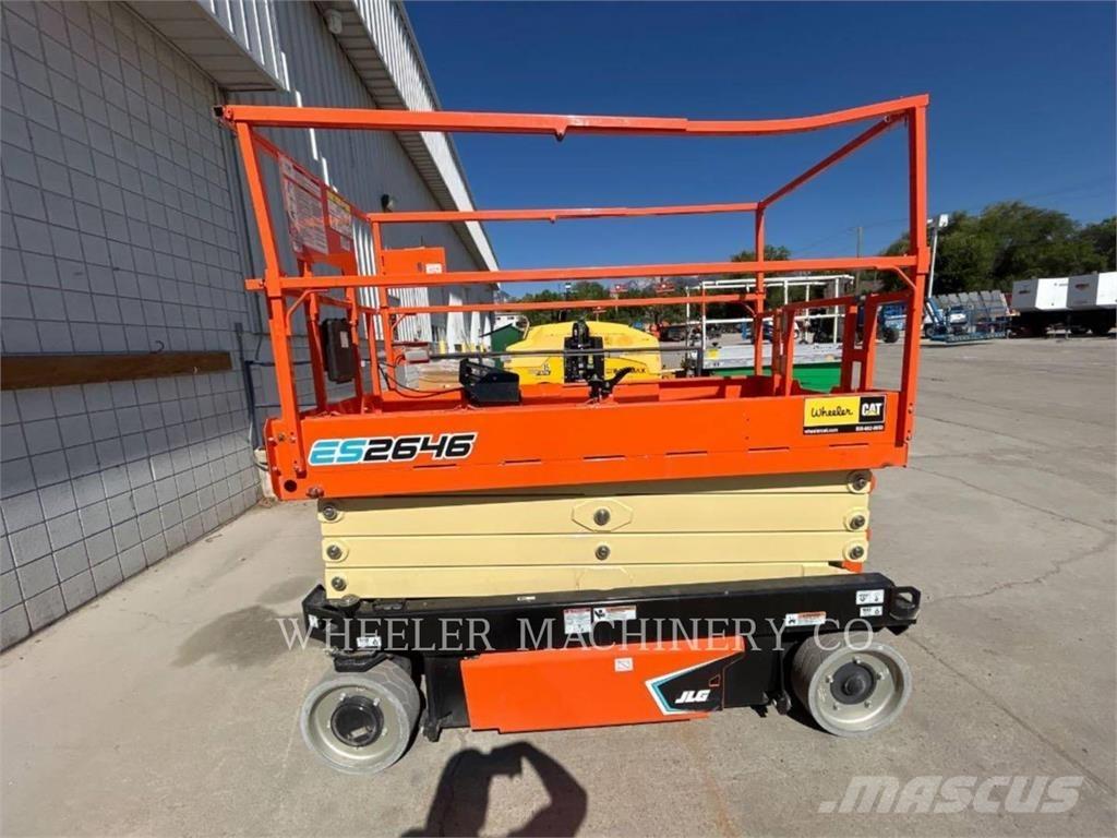 JLG ES2646 剪叉式升降机