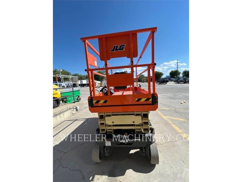 JLG ES2646 剪叉式升降机