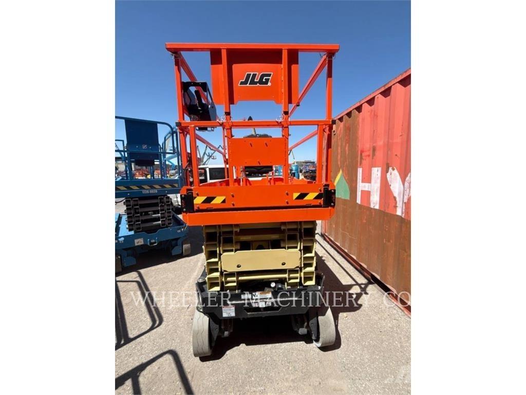 JLG ES3246 剪叉式升降机