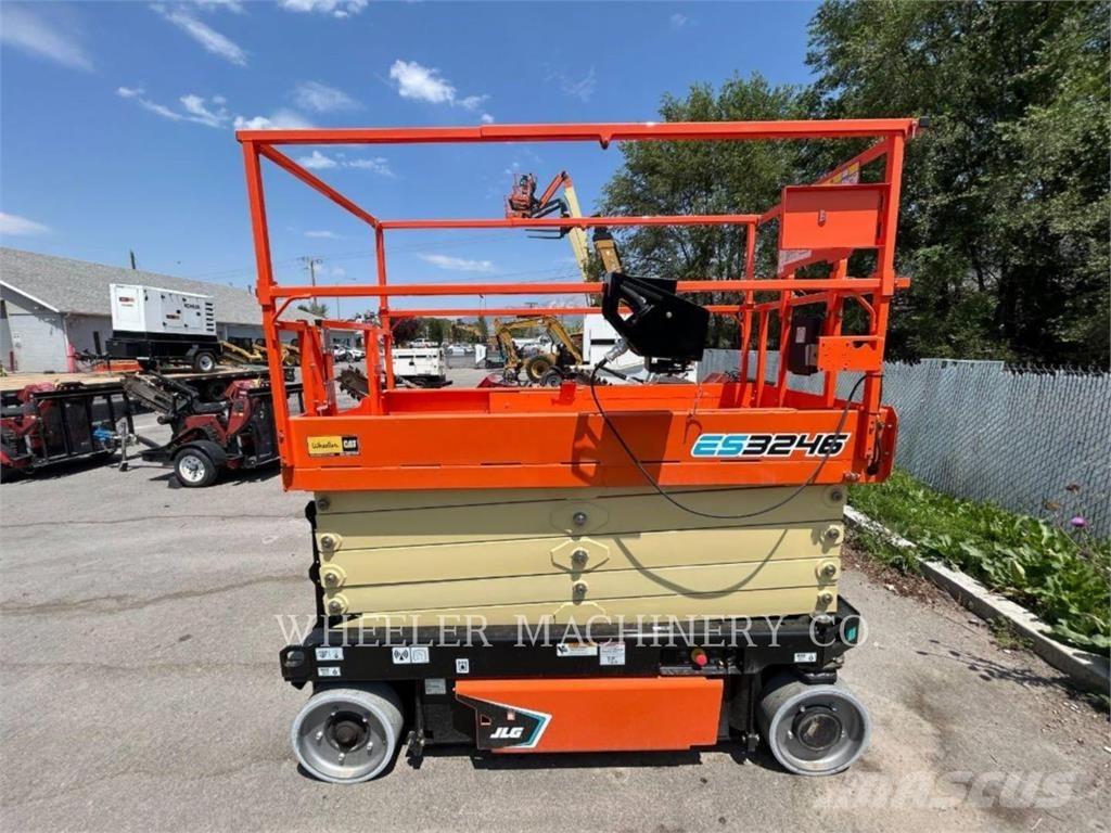JLG ES3246 剪叉式升降机
