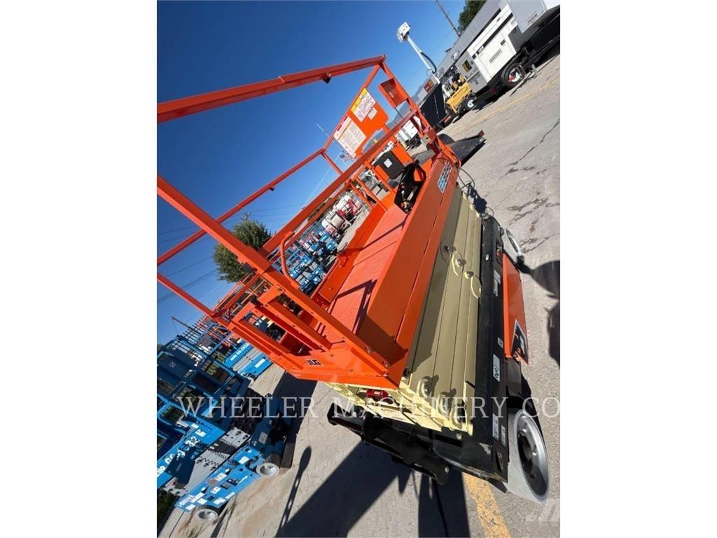 JLG ES3246 剪叉式升降机